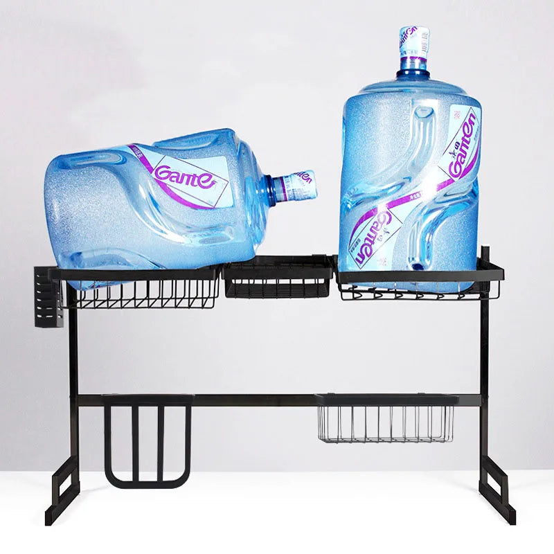 Égouttoir à vaisselle en acier inoxydable.