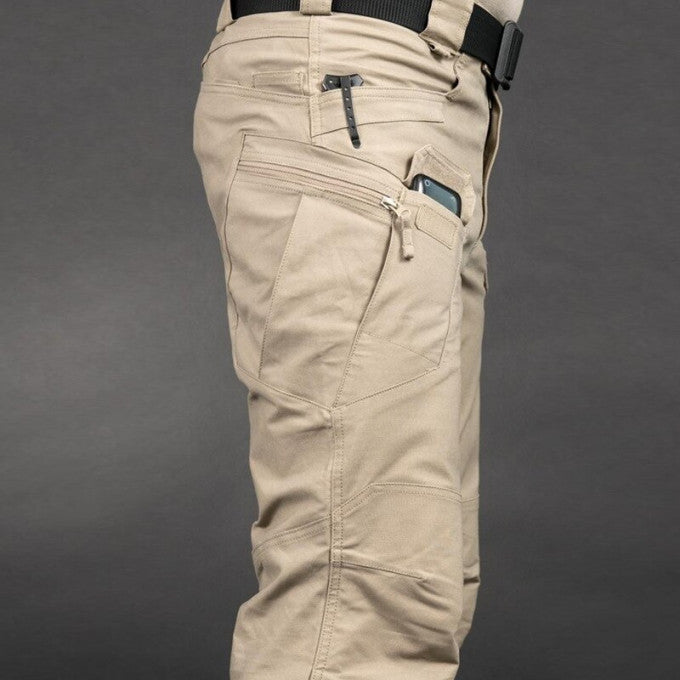 Pantalon tactique imperméable multifonctionnel pour hommes.