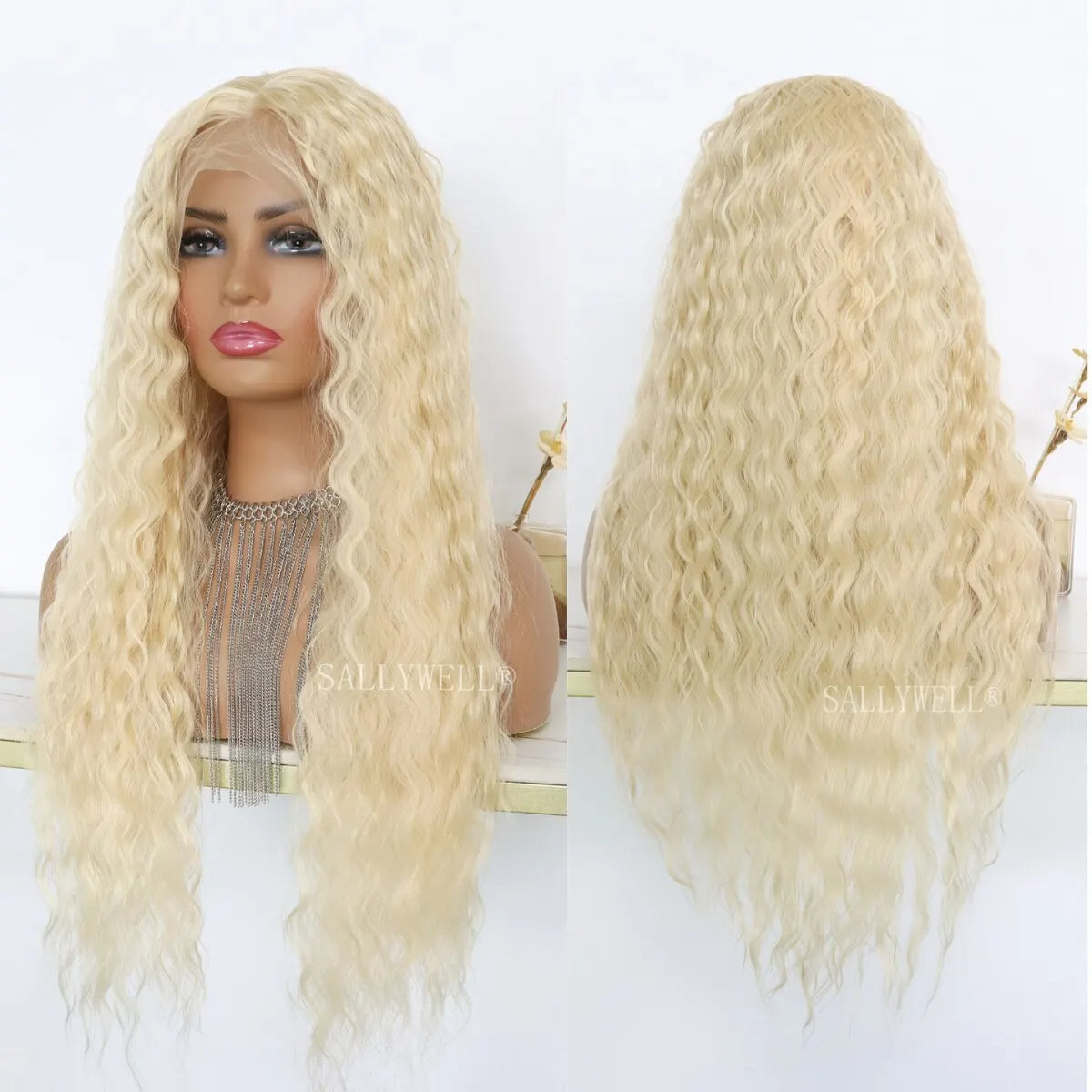 Perruque blonde longue et bouclée.