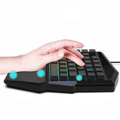 Combo clavier et souris gaming.