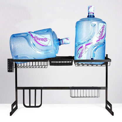 Égouttoir à vaisselle en acier inoxydable.