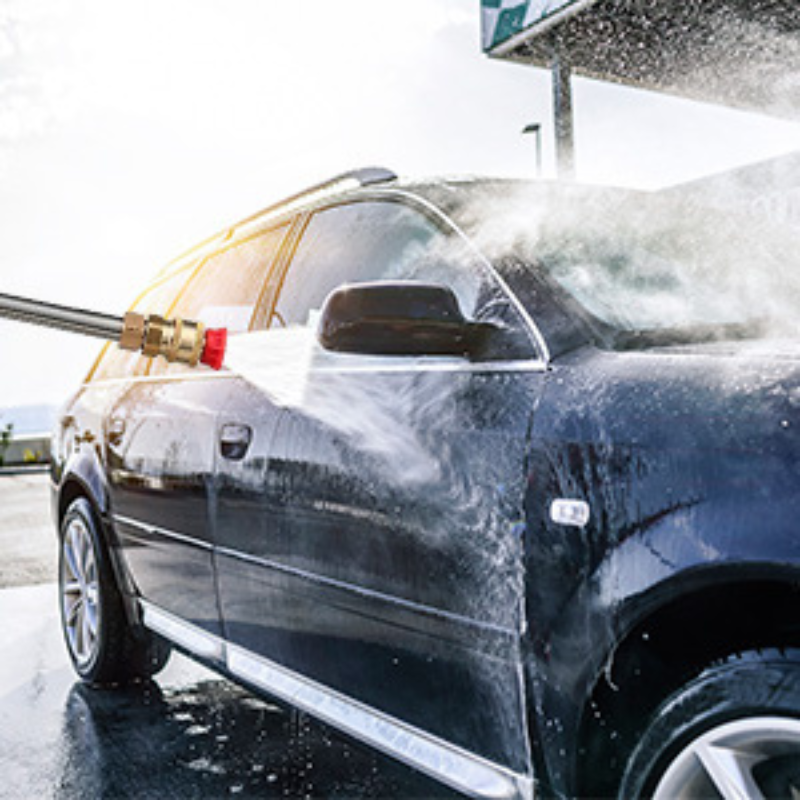 Pistolet à eau haute pression sans fil.