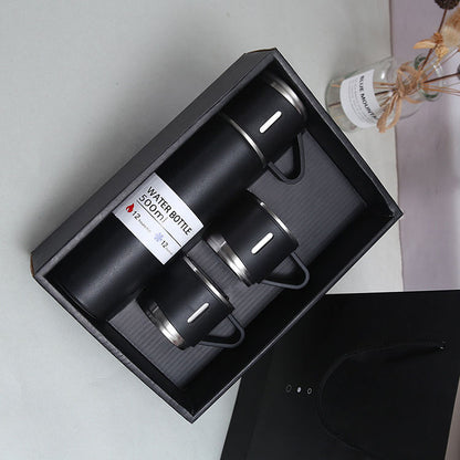 Thermos double couche en acier inoxydable.