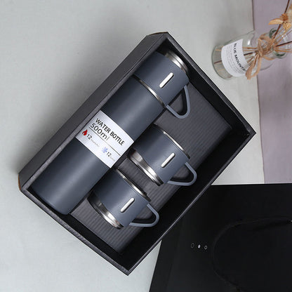 Thermos double couche en acier inoxydable.