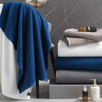 Pack exclusive de 5 serviettes de bain multi-usages.