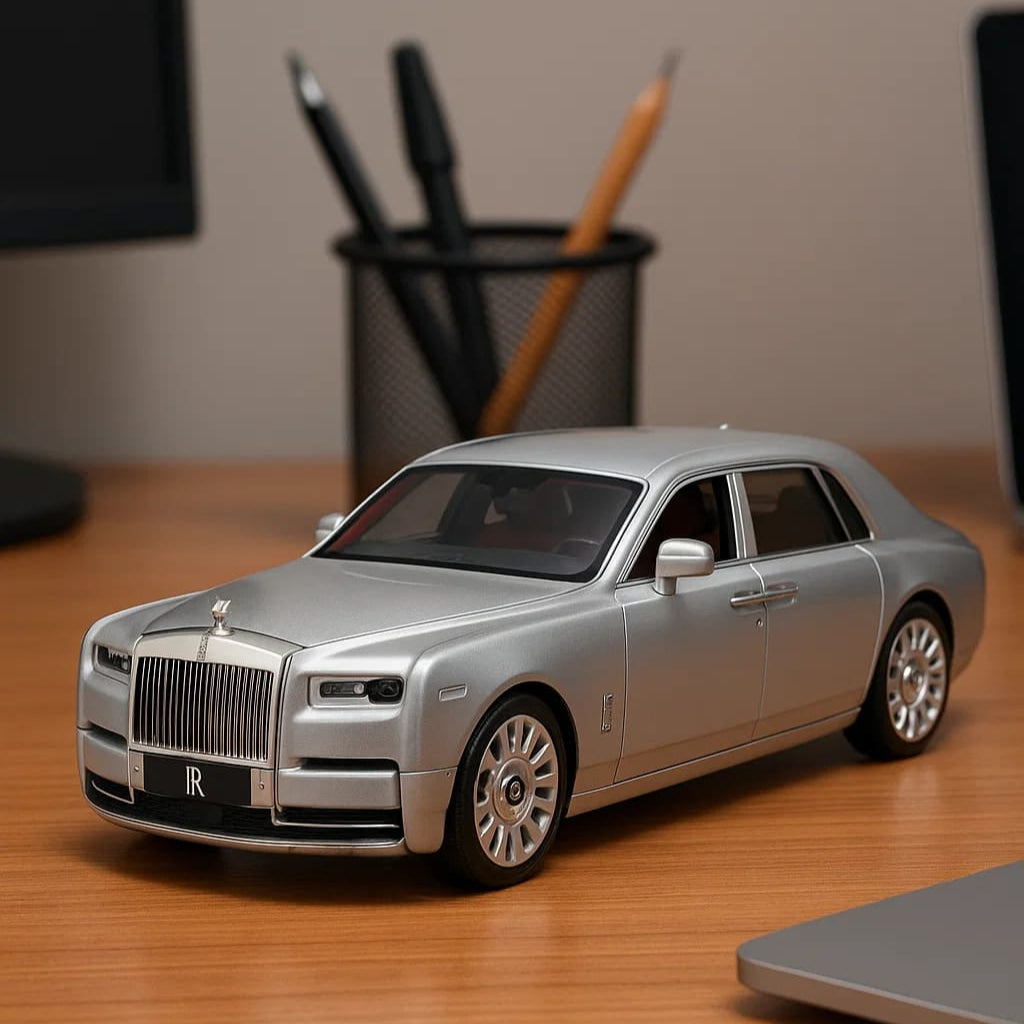 La miniature 1:18 Rolls-Royce Phantom qui fait battre les cœurs ❤️