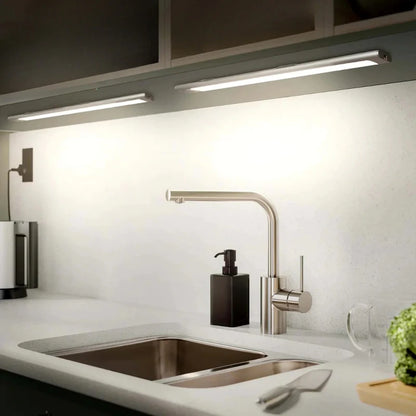 Veilleuse LED sans fil avec détecteur de mouvement.