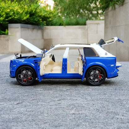 Modèle 1:24 de la Rolls-Royce Cullinan.