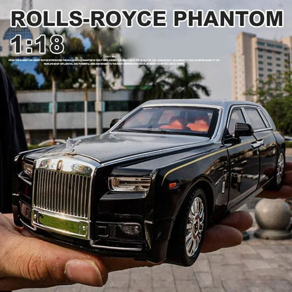 La miniature 1:18 Rolls-Royce Phantom qui fait battre les cœurs ❤️