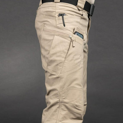 Pantalon tactique imperméable multifonctionnel pour hommes.